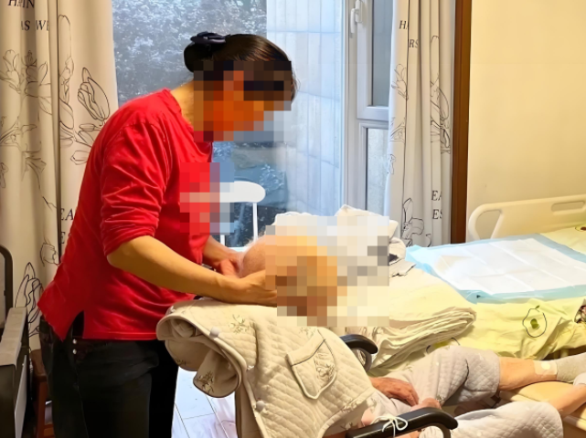 南昌住家护工电话/>
<blockquote class=